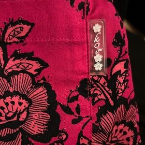 Koi small size scrub top